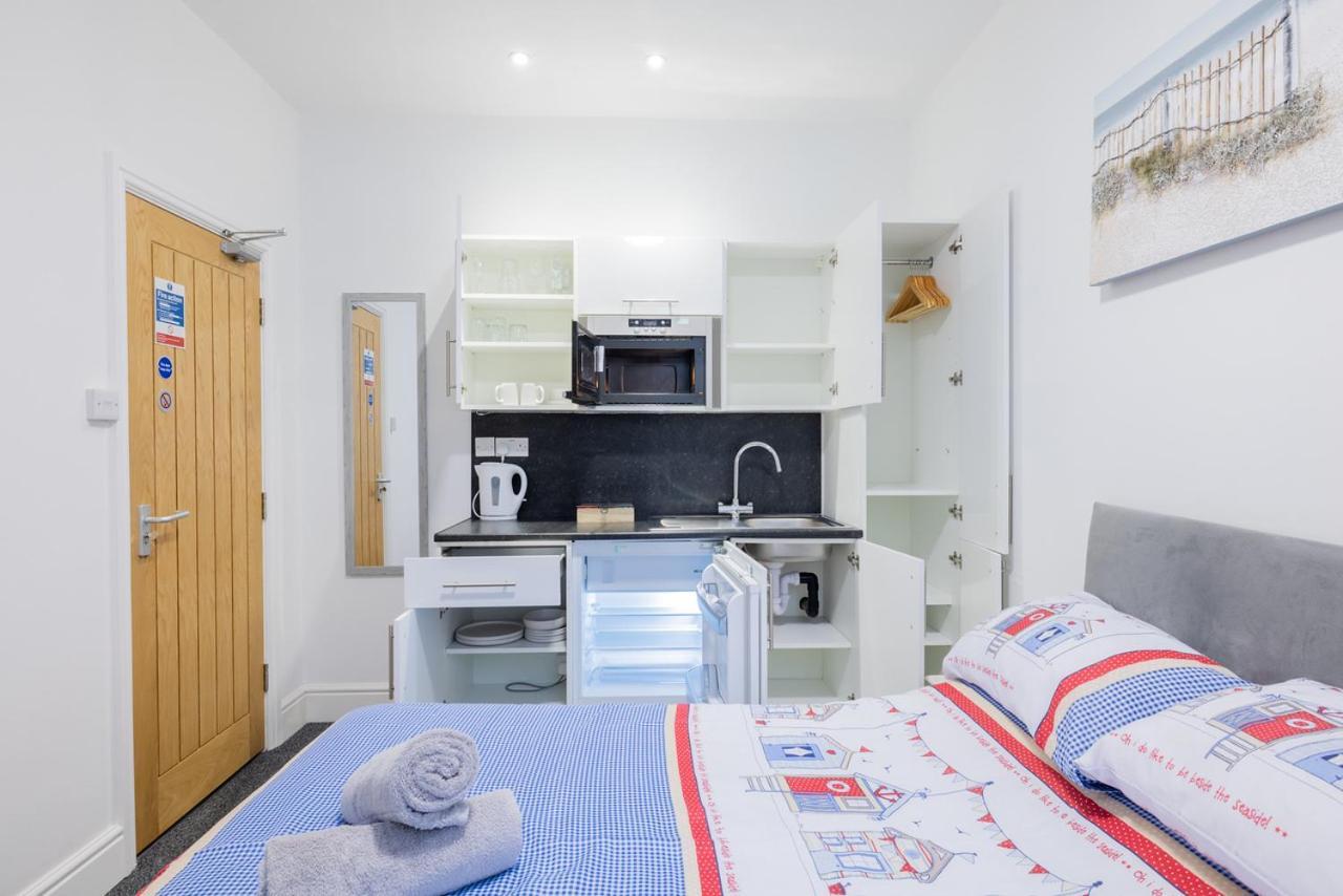 Hillcrest Studio Apartments Клиторпс Экстерьер фото