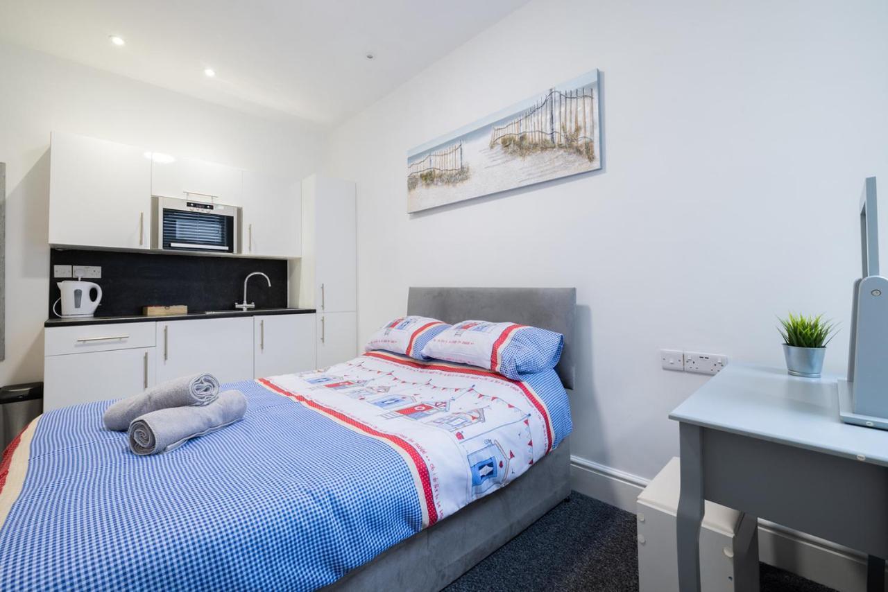 Hillcrest Studio Apartments Клиторпс Экстерьер фото
